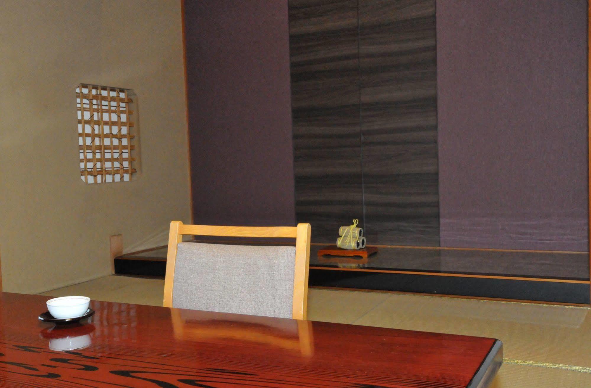 โคฮัน โนะ ยาโดะ เรียวคัง โมริโมโตะ Hotel คากะ ภายนอก รูปภาพ